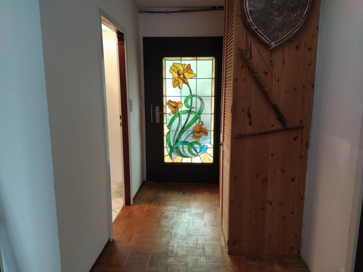 In Kadenbach, Schoene Ferienwohnung Im Ruhigen Zewnętrze zdjęcie