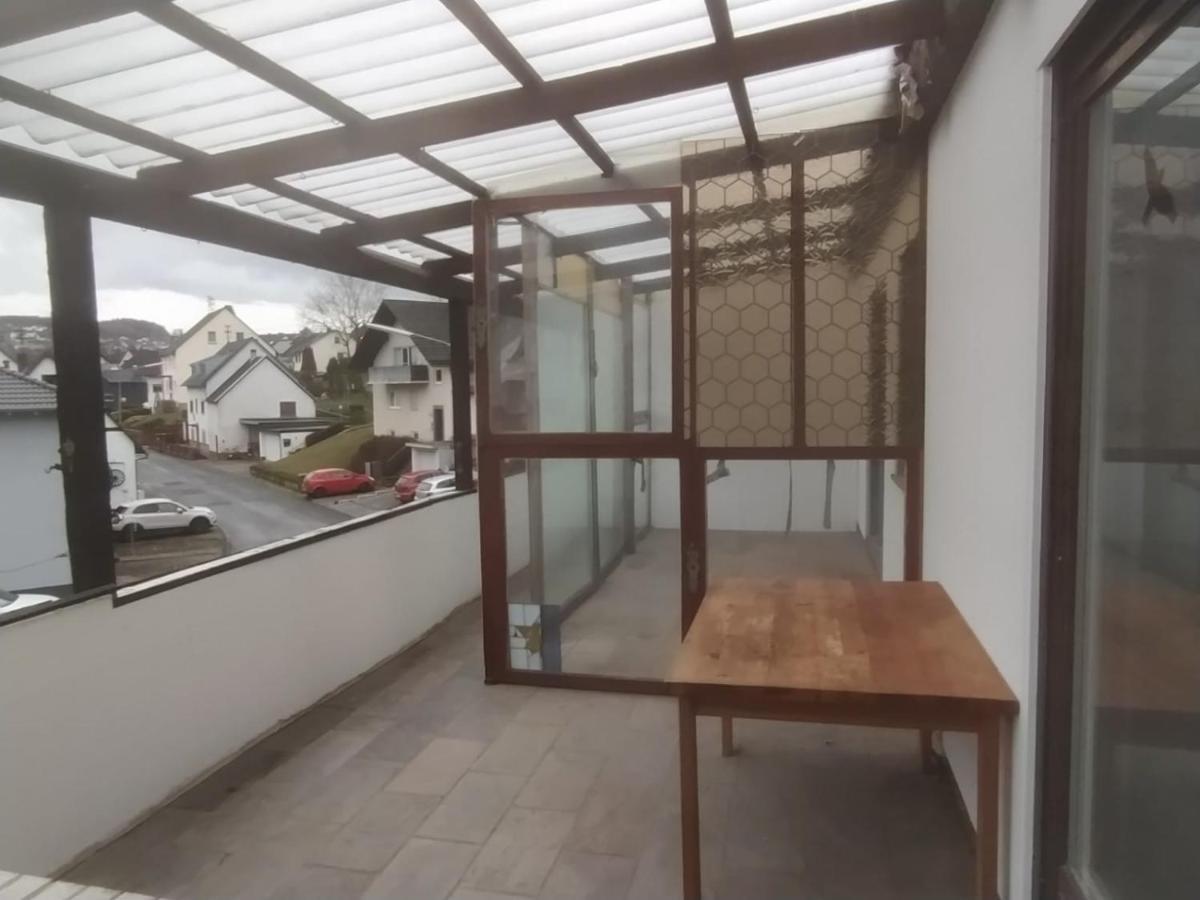 In Kadenbach, Schoene Ferienwohnung Im Ruhigen Zewnętrze zdjęcie